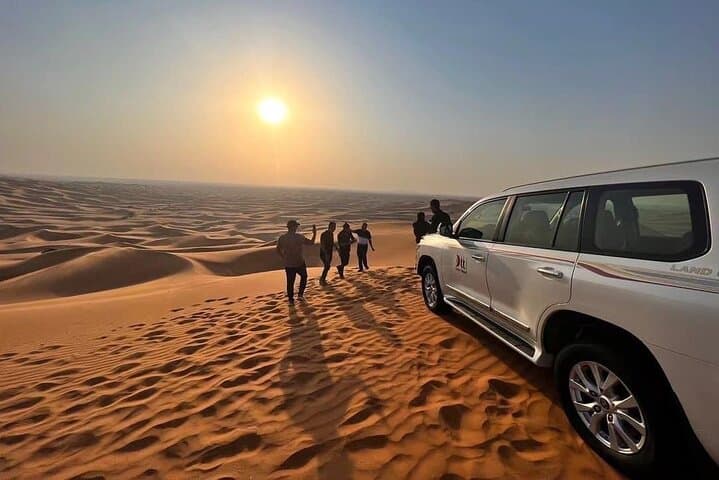 Morning Desert Safari with 30-Minute Camel Trek in Abu Dhabi photo 4