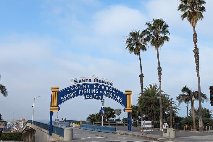 Explore Santa Monica with a Scavenger Hunt Adventure