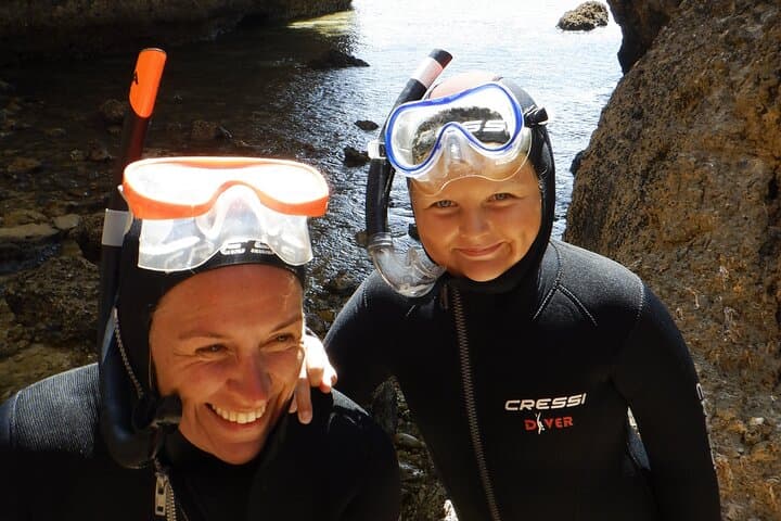 Snorkel Secret Caves and Hidden Beaches in Alvor: Marine Biologist-Led Half-Day Tour photo 2