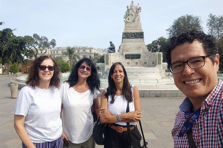 Secret Gems of Lima Walking Tour: Art, History & Pisco Tasting photo 1
