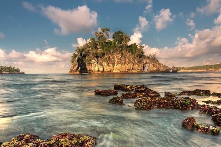 Private Nusa Penida Day Tour: Kelingking, Broken Beach & Crystal Bay photo 5