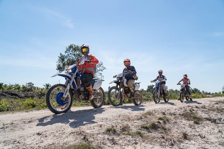 Half-Day Siem Reap Off-Road Dirt Bike Tour Through Rice Fields and Villages