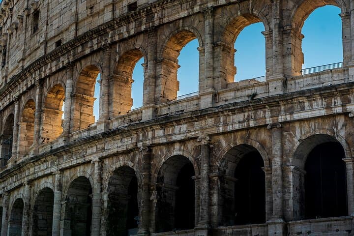 Last-Minute Colosseum Tour with Local Guide — Palatine & Forum Access photo 4