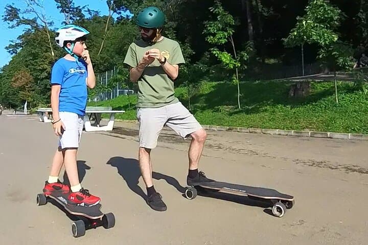 Brașov Electric Longboard Tour: Cruise the Old Town and Tampa Views photo 3
