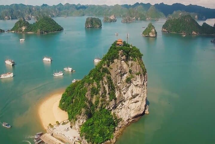 3-Day Charm Cruise: Explore Halong & Lan Ha Bay from Hanoi photo 3