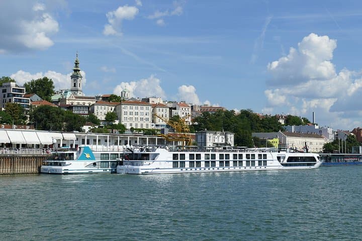 Belgrade Bike-and-Boat: Private Wheels-to-Waves City Tour photo 3
