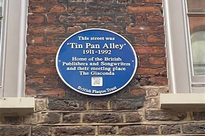 London Rock and Roll Walking Tour: Carnaby, Soho & Iconic Sites photo 4