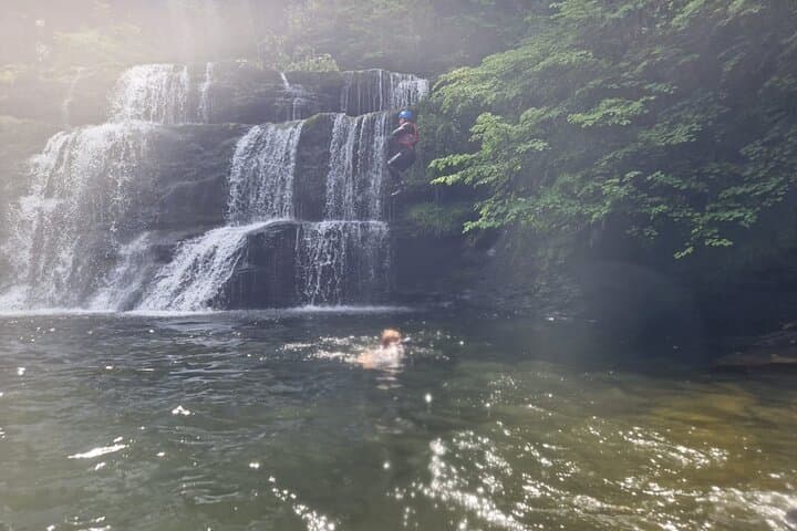Guided Brecon Beacons 4-Waterfalls Day Hike from Cardiff photo 5