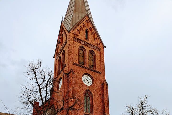 Rostock Warnemünde First-Date Quiz Walk — Interactive Baltic Shore Scavenger Hunt photo 2