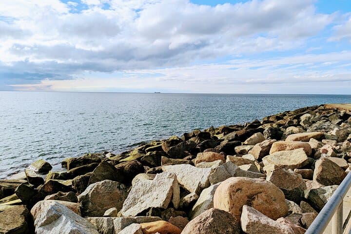 Rostock Warnemünde First-Date Quiz Walk — Interactive Baltic Shore Scavenger Hunt photo 5