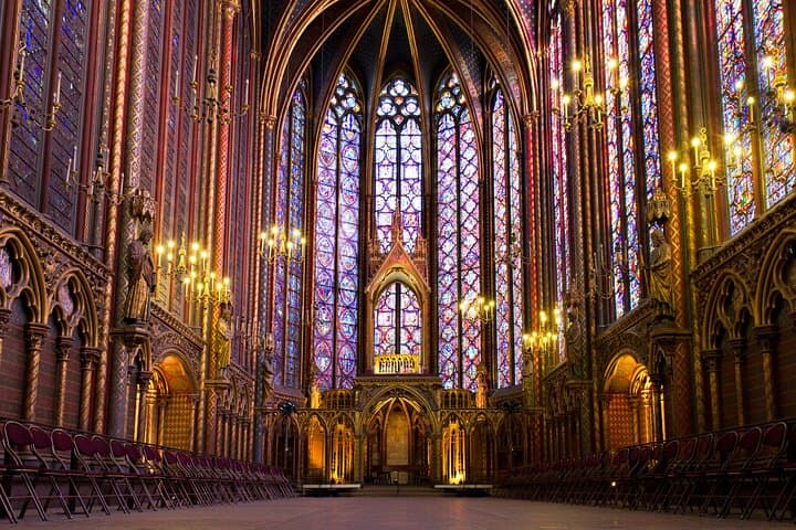 Skip-the-Line Sainte-Chapelle and Conciergerie Private Tour on Île-de-la-Cité photo 2