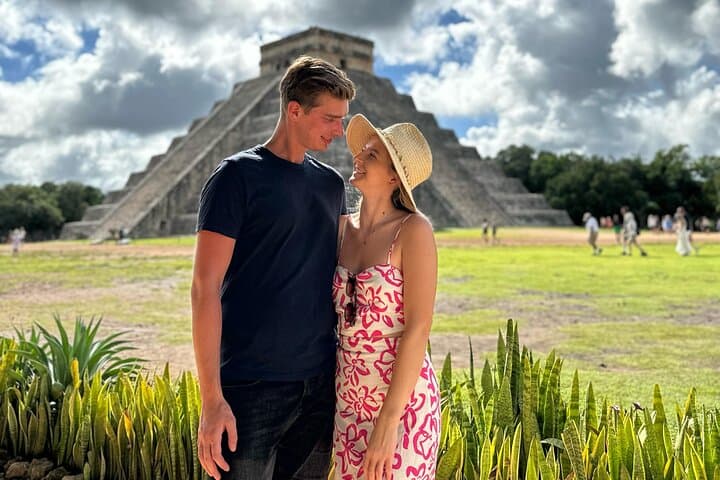 Early-Access Chichén Itzá and Three Cenotes Day Trip from Valladolid