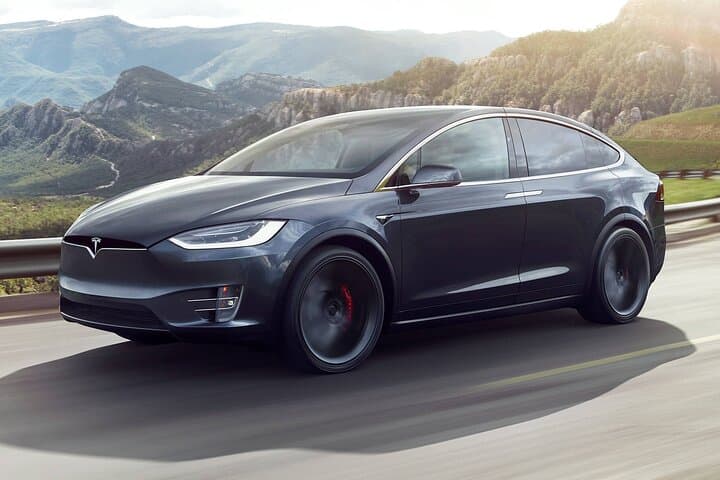 Electric Arrival: Private Tesla X Transfer from Las Vegas Airport to the Strip photo 5