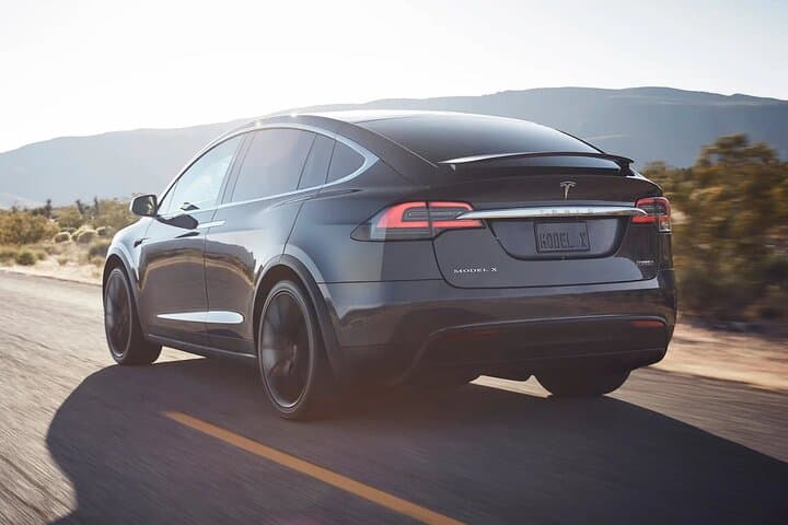 Electric Arrival: Private Tesla X Transfer from Las Vegas Airport to the Strip photo 2