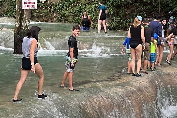 Blue Hole and Dunn’s River Private Day Trip from Montego Bay