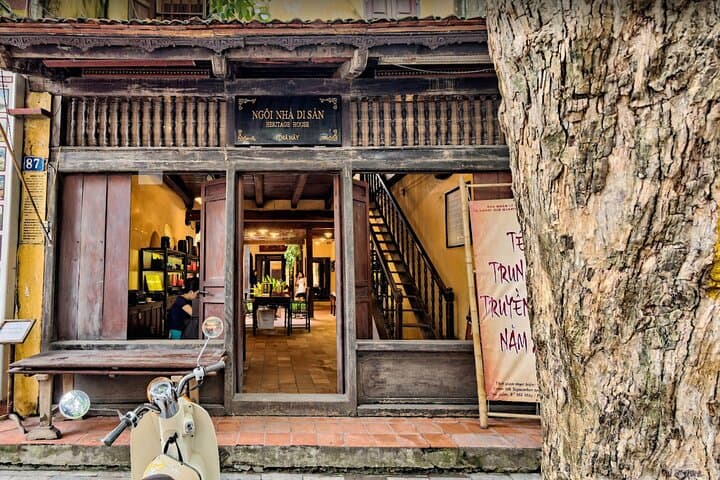 Hanoi Old Quarter Walking Tour: 3‑Hour City Walk with Optional Train Street Visit photo 3