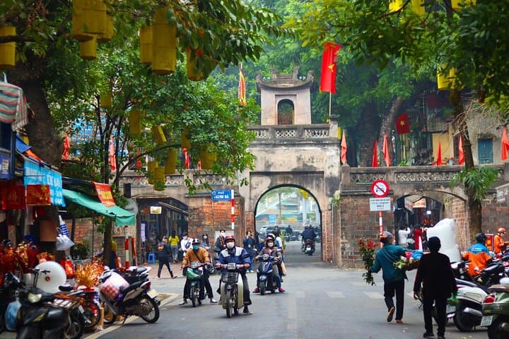 Hanoi Old Quarter Walking Tour: 3‑Hour City Walk with Optional Train Street Visit photo 5