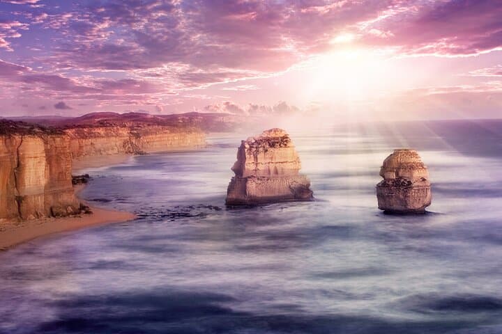 Great Ocean Road Full-Day: Twelve Apostles, Loch Ard Gorge & Kennett River Koala Walk photo 2