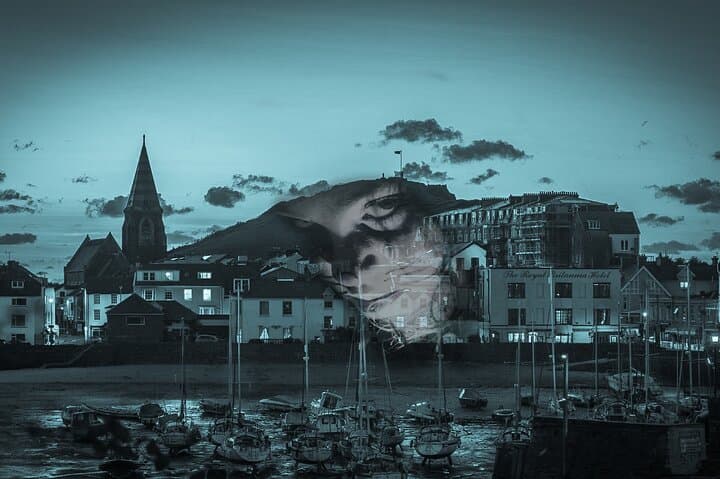 Ilfracombe Harbour Ghost Tour — Haunted Walking Tour of Devon's Seaside Streets