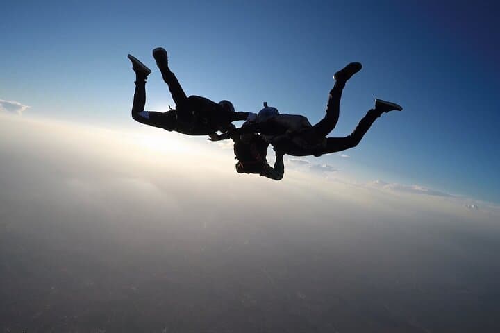 Tandem Skydiving Over Pattaya: A Complete Guide to Thai Sky Adventure photo 3