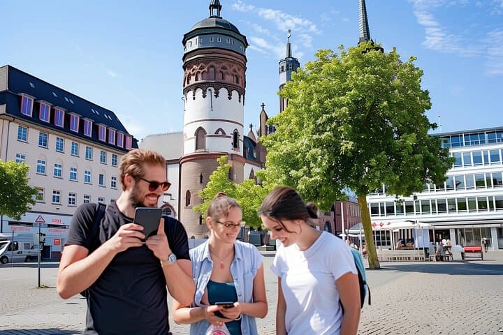 Private Audio Mystery Rally: Scavenger Hunt Through Düsseldorf's Old Town