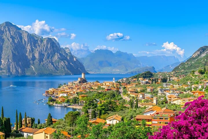 Private Sirmione and Lake Garda Day Trip from Verona
