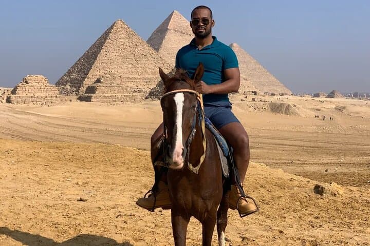 Sunrise Horseback Ride Around the Pyramids of Giza — Private Transfer & Drinks photo 3