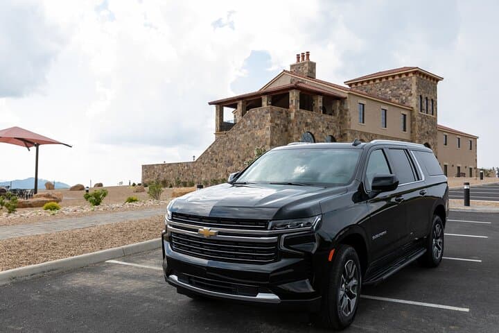 Monticello Wine Trail: Private Custom Wine Tour with Panoramic Sunroof photo 4