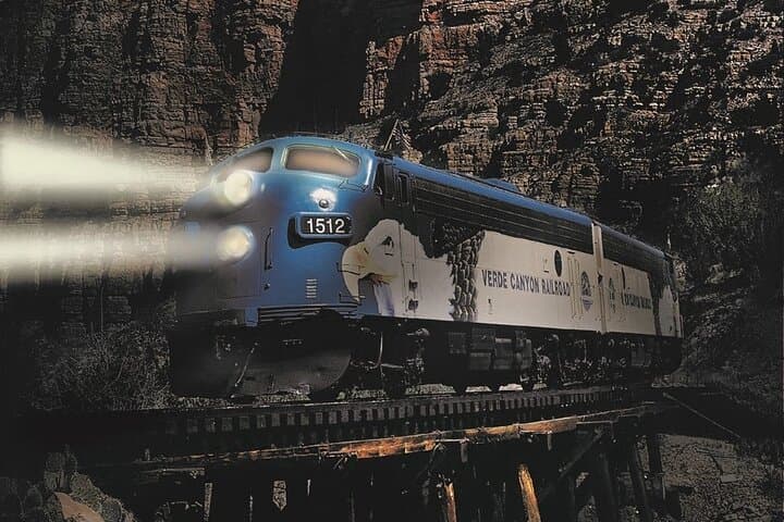 Grape Train Escape on the Verde Canyon Railroad — Evening Wine Tasting in Arizona's Red Cliffs