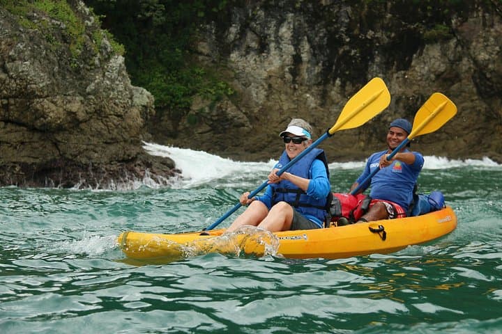 Quepos Ocean Kayaking and Snorkeling: Paddle to Volcanic Reefs and Ancient Turtle Traps photo 3