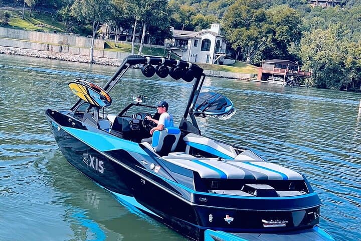 Lake Austin Wakesurfing: BYOB Captained Boat at Pennybacker Bridge photo 3
