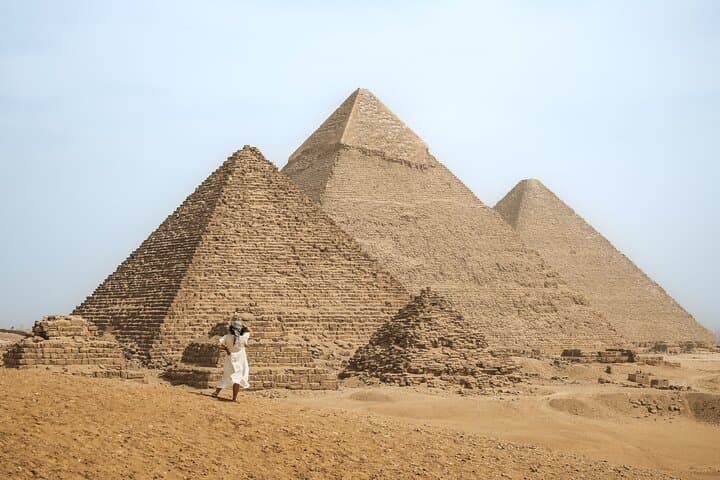 Private Cairo Photography Tour: Pyramids & Sphinx Walking Photo Experience photo 6