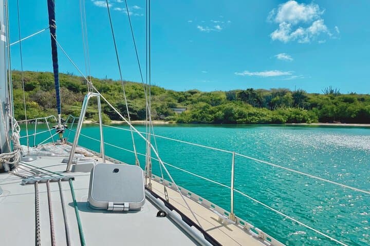 Private Half-Day Yacht Charter in Curaçao — Sail, Snorkel & Shore Lunch photo 3