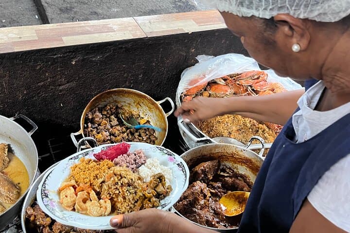 Ultimate Cartagena City Tour with Anthony Bourdain-Style Lunch photo 2