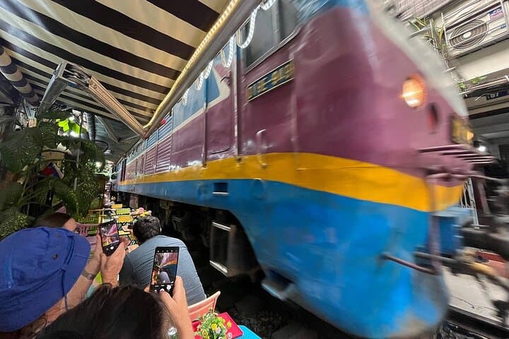 Hanoi Jeep Tour: Old Quarter, B‑52 Lake, Long Bien Bridge & Train Street Food Crawl photo 4