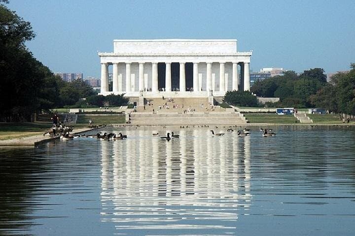 4-Day East Coast Tour from Boston: New York, Philadelphia, Washington DC & Niagara Falls photo 5