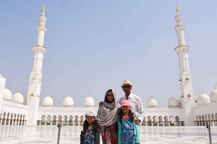 BAPS Hindu Temple & Abu Dhabi Cultural Sightseeing Tour photo 6