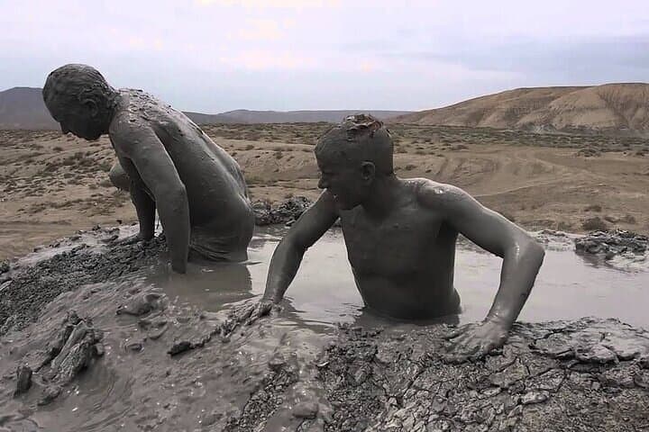 Baku to Gobustan & Absheron: Guided Day Trip to Petroglyphs, Mud Volcanoes and Eternal Fire
