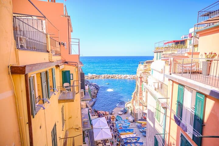 Cinque Terre Shore Excursion: Vernazza, Monterosso & Riomaggiore with Limoncino Tasting photo 4
