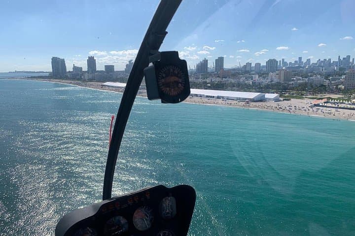 Haulover Beach Helicopter Tour: 20–25 Minute Miami Aerial Flight Over Beaches & Landmarks photo 1