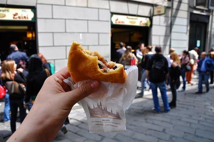 Milan Street Food Walking Tour — Brera & Duomo Tastings photo 3