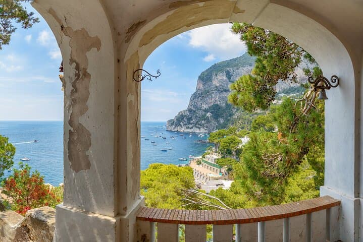 Anacapri's Essence: Capri Walking Tour from Giardini di Augusto to the Piazzetta photo 5