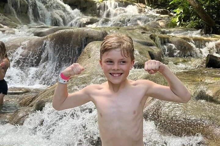 Climb Dunn's River Falls and Zipline in Ocho Rios: Full-Day Waterfall Adventure