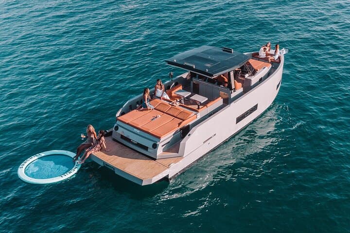 Private 45ft Sport Yacht Harbor Cruise in Newport Beach