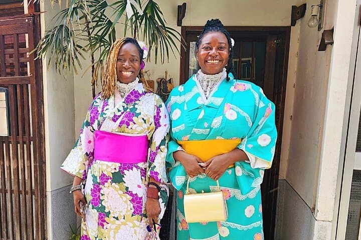 Asakusa Kimono Rental — Next-Day Return in Tokyo's Historic District
