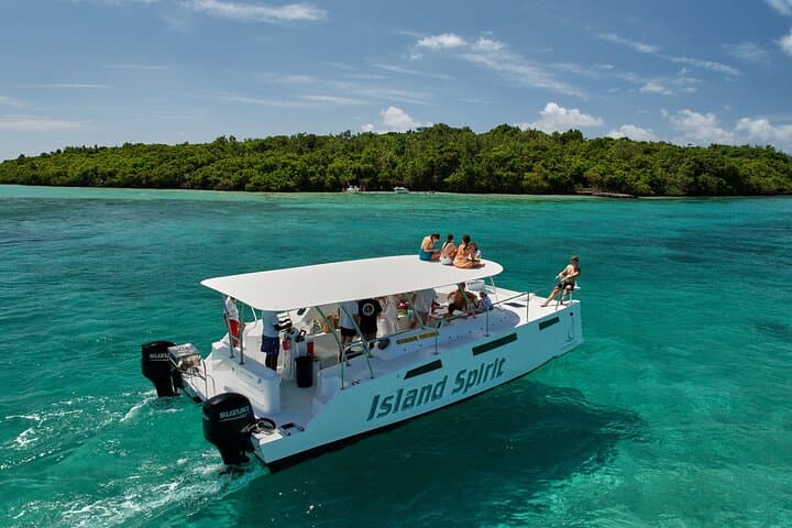 Private Catamaran Cruise to Mauritius’ 5 Southeast Islands from Pointe d'Esny photo 5