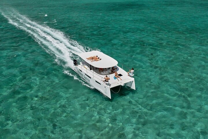 Private Catamaran Cruise to Mauritius’ 5 Southeast Islands from Pointe d'Esny