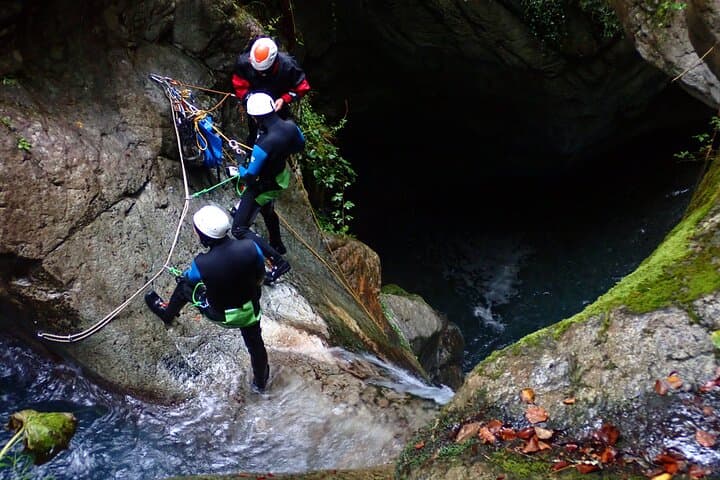 Lower Bitet Canyon Canyoning — Ossau Valley Adventure in Laruns photo 4