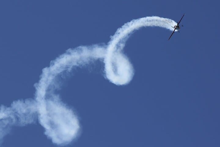 Ras Al Khaimah Aerobatic Flight Experience — Extra 330 20‑Minute Thrill photo 5