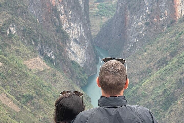 Ha Giang Loop 4-Day Adventure: Ma Pi Leng, Dong Van & Nho Que River photo 2
